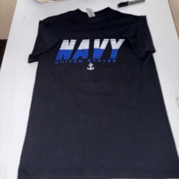 US Navy Graphic Tee Medium - Picture 2 of 4
